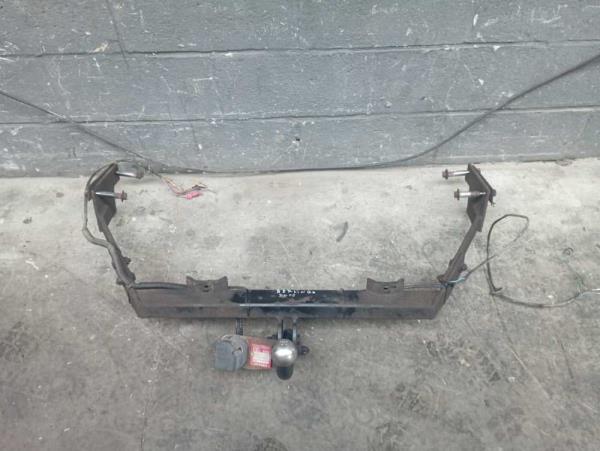 ATTACHE REMORQUE CITROEN/PEUGEOT - Vue 1